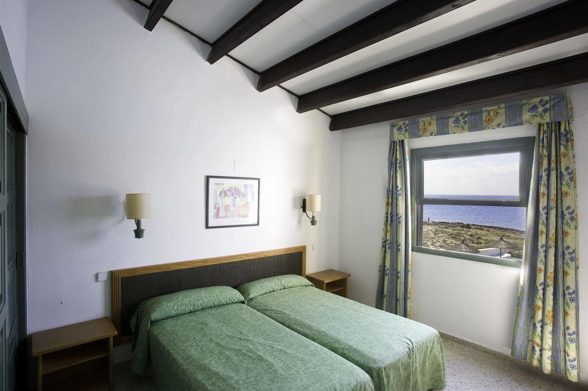 Aparthotel Aluasun Far Menorca S'Algar Exterior foto